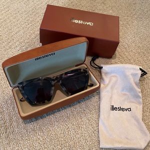 Illesteva sunglasses white tortoise